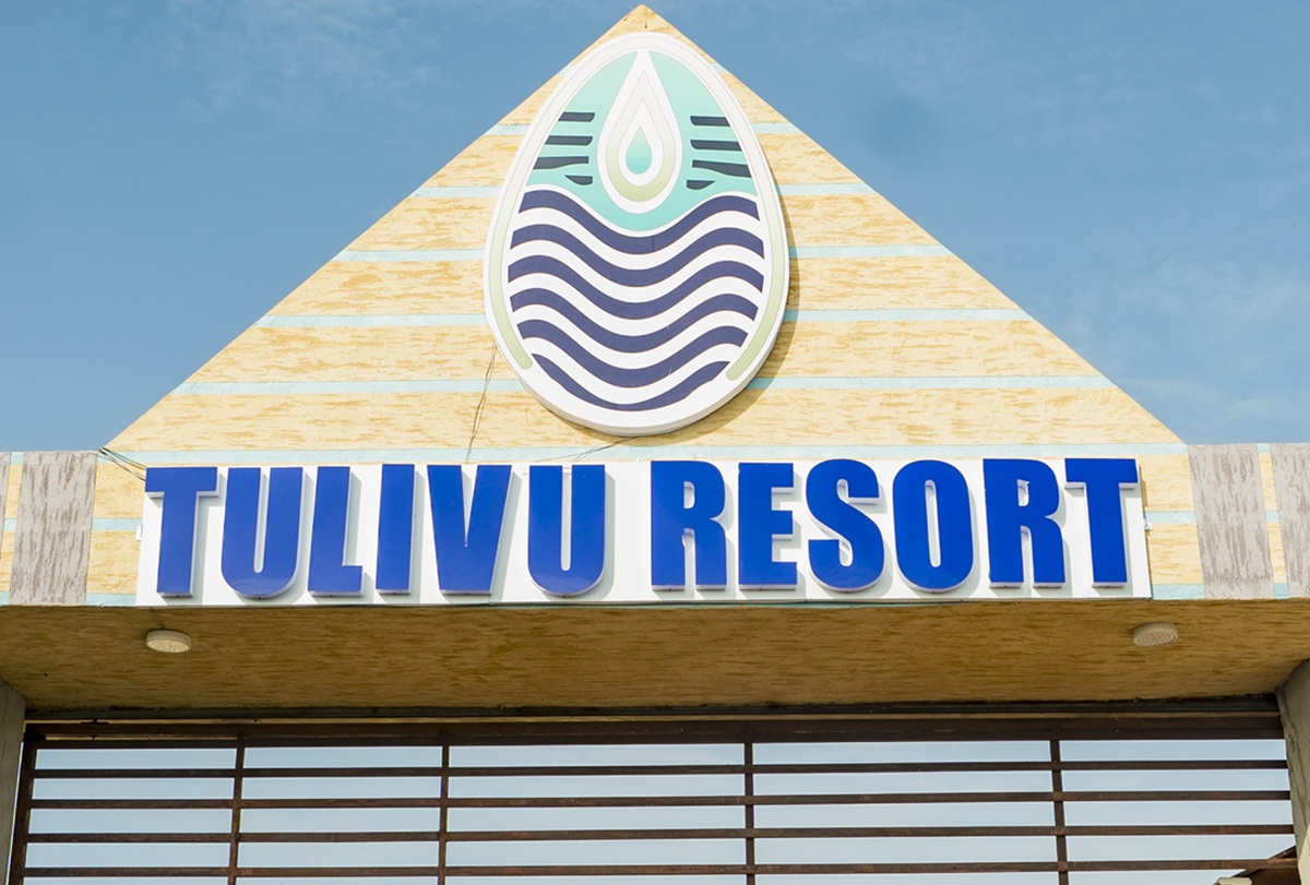 Tulivu Resort beach